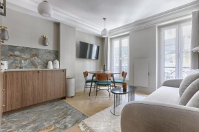 Unique Luxury Parisian flat 2BR/6P -Champs Elysées